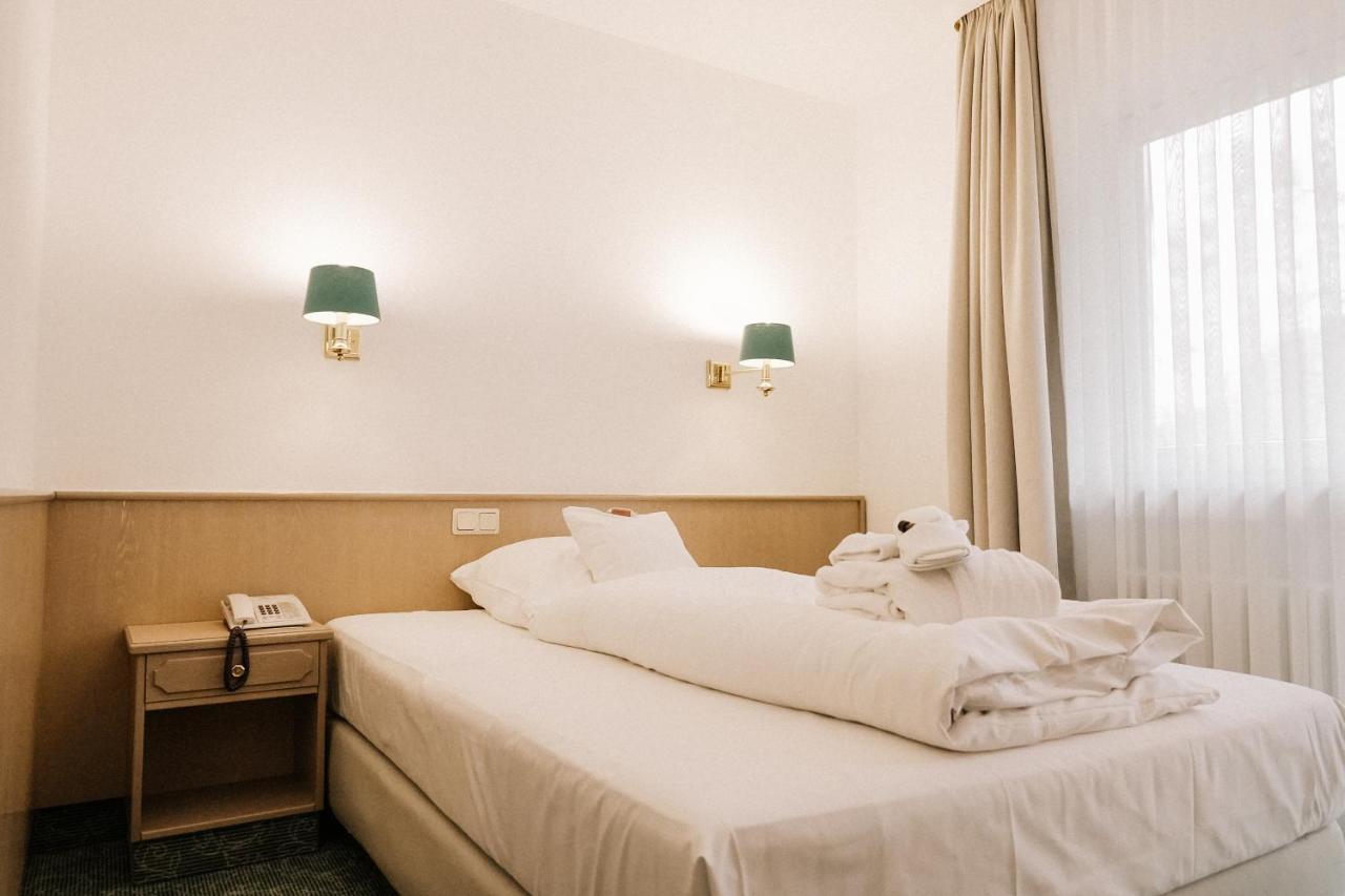 Landhotel Waldhaus Laubach  Luaran gambar