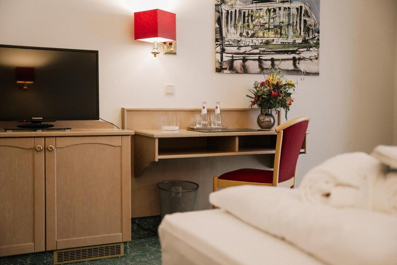Landhotel Waldhaus Laubach  Luaran gambar