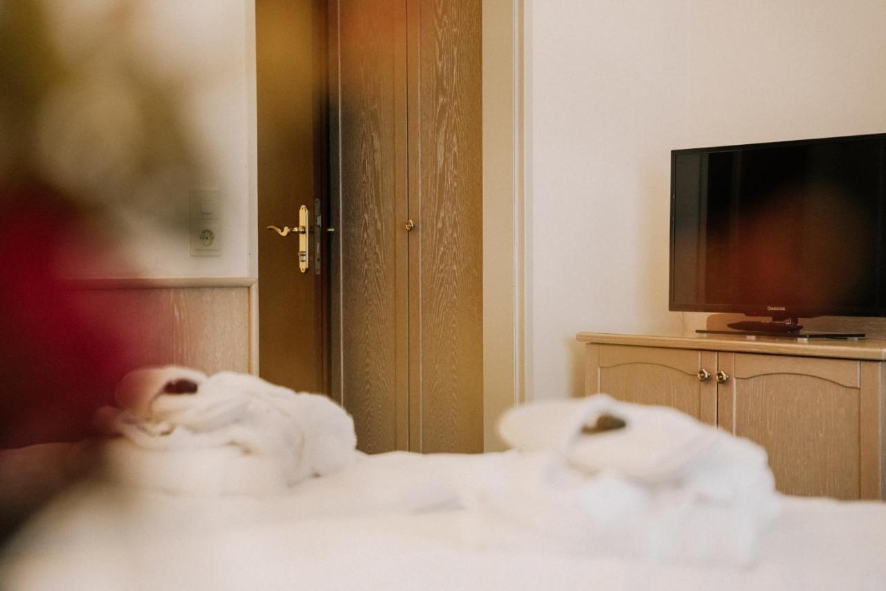 Landhotel Waldhaus Laubach  Luaran gambar